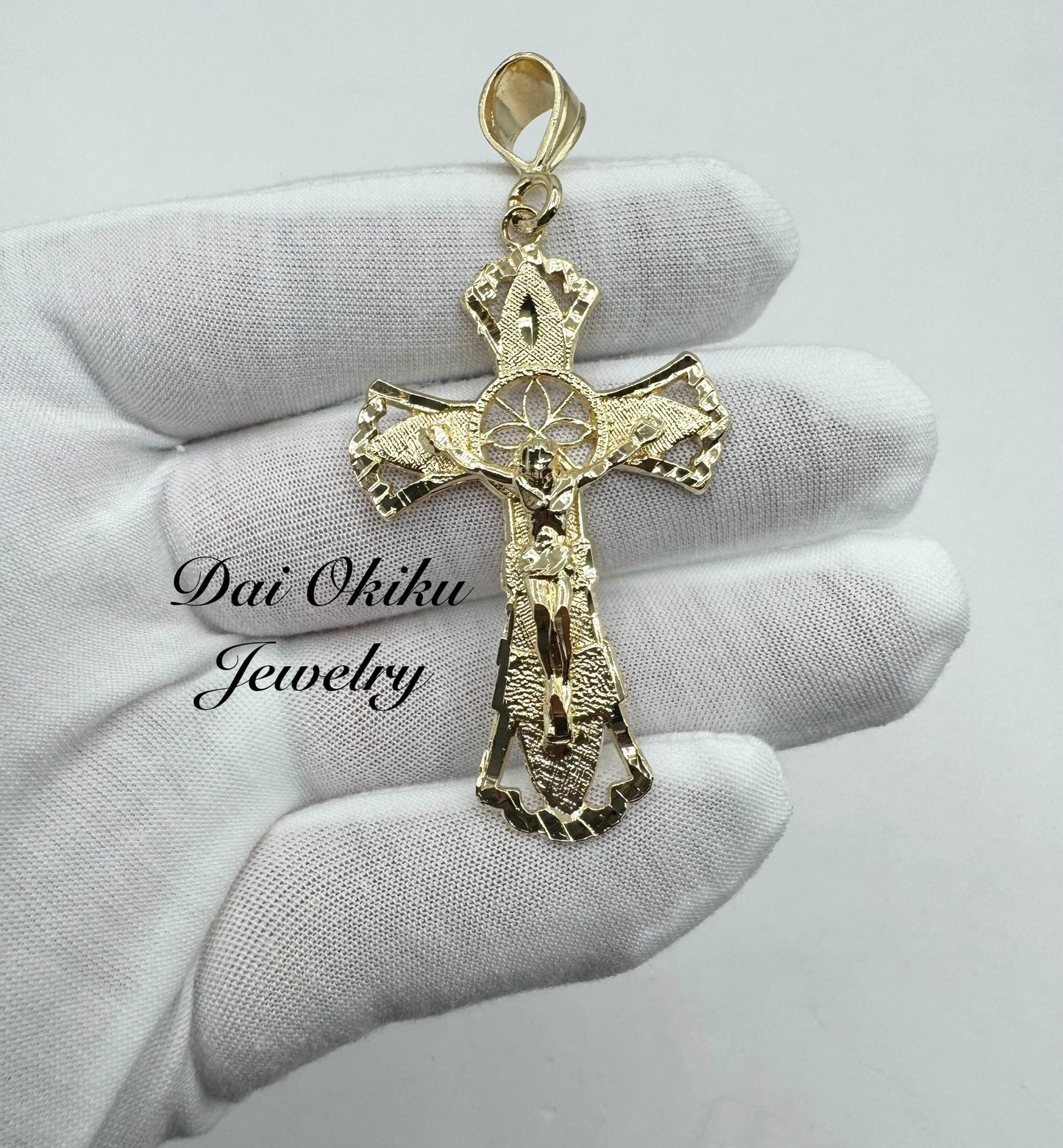 Palace Cross Pendant