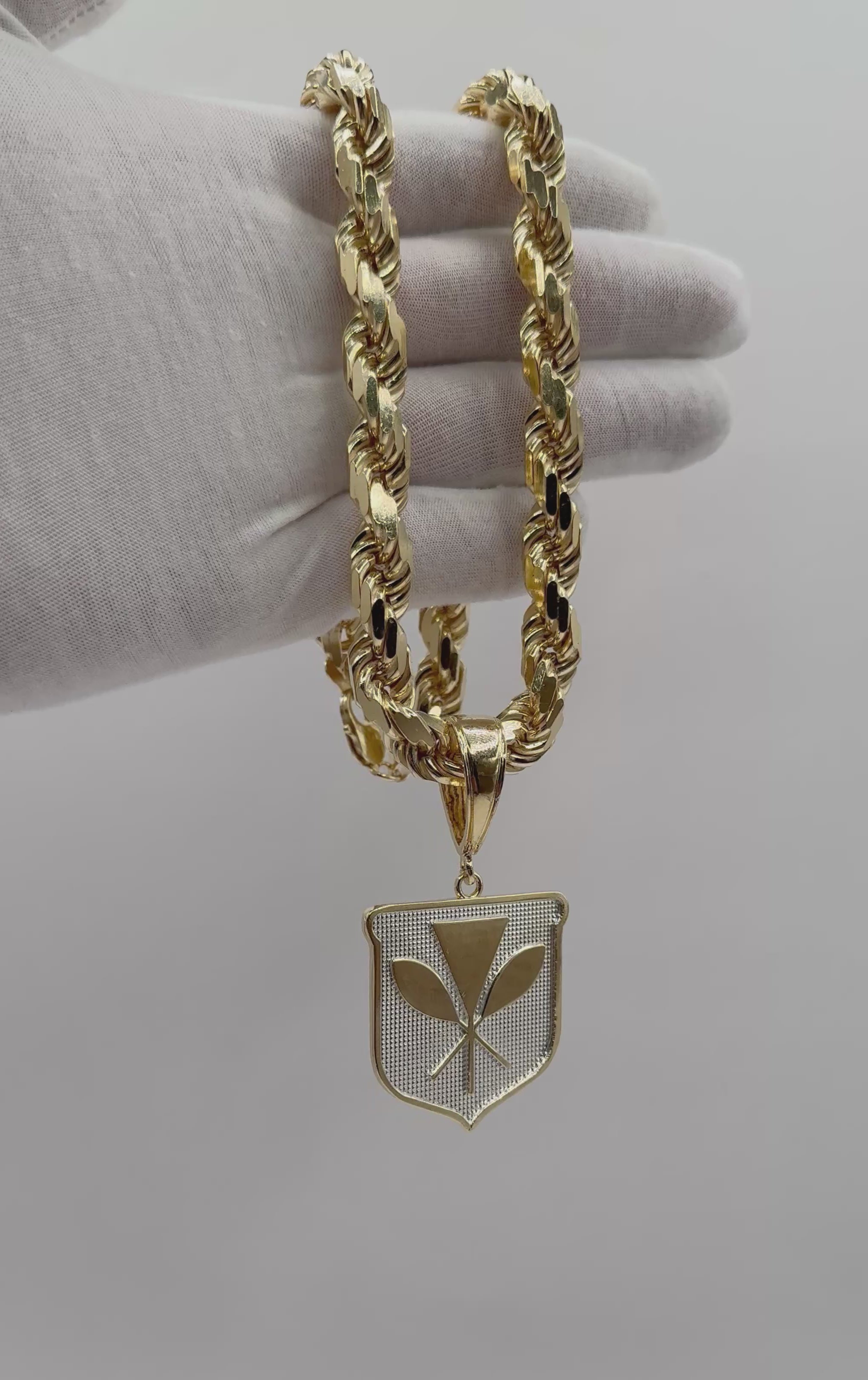 Gold & Silver Kanaka Maoli Pendant – Dai Okiku Jewelry