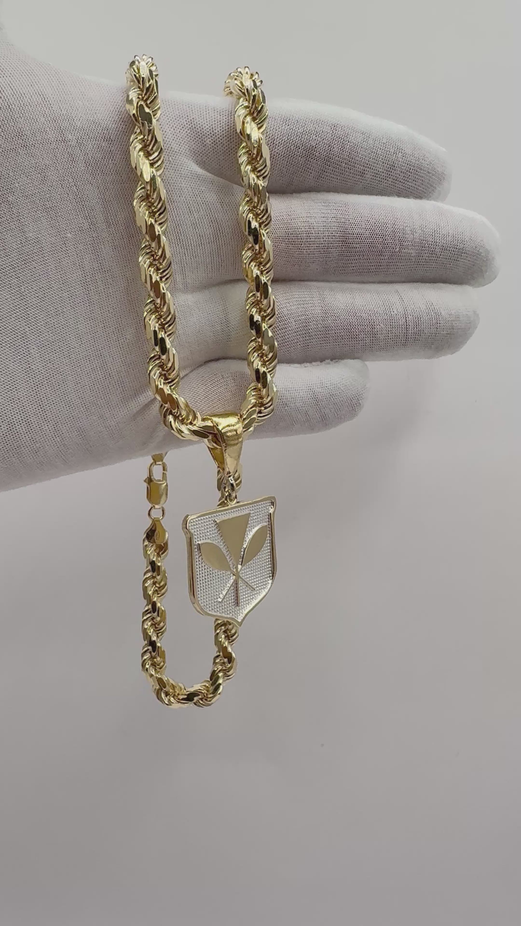 Gold & Silver Kanaka Maoli Pendant – Dai Okiku Jewelry